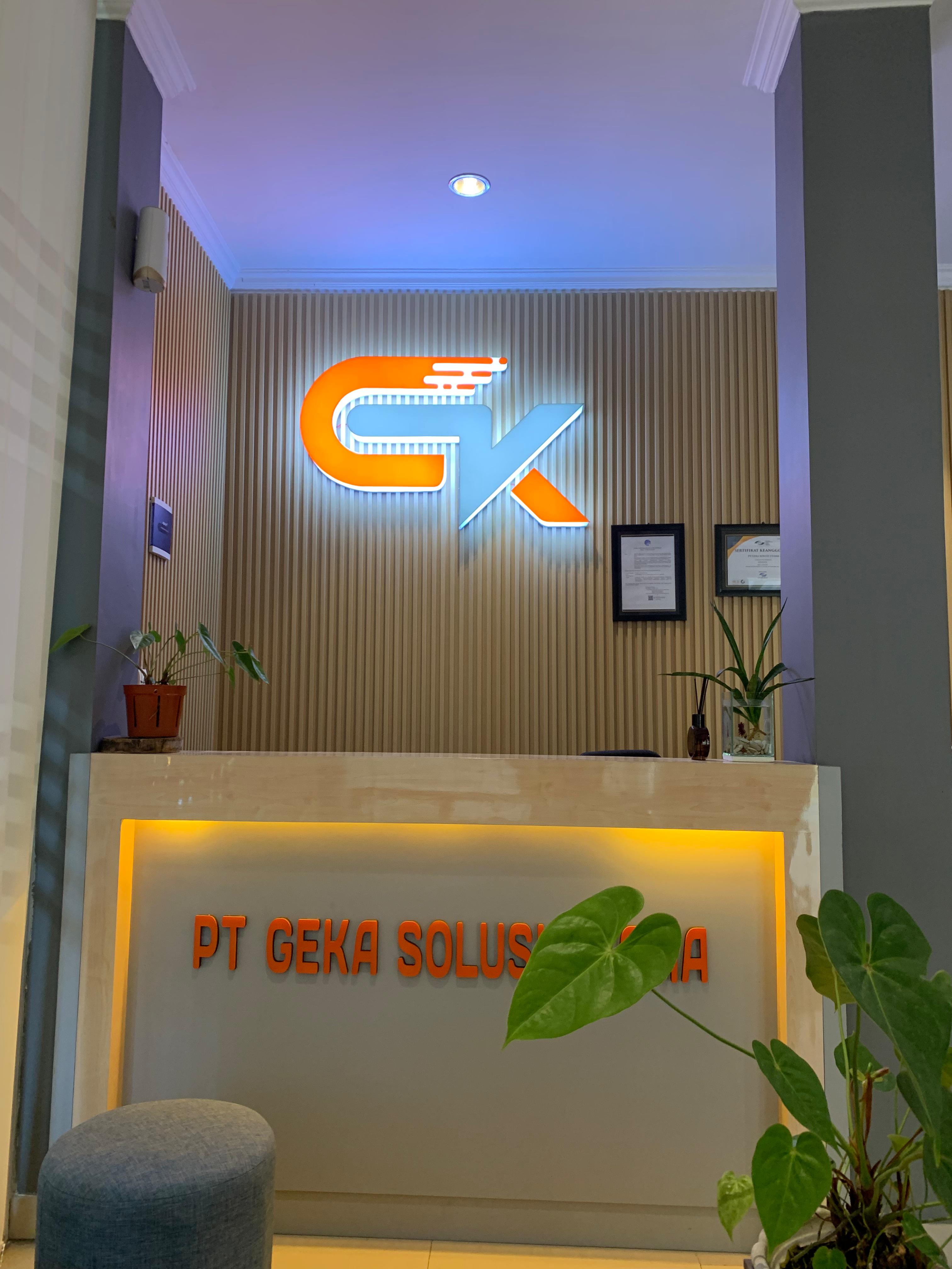 GekaNet Office